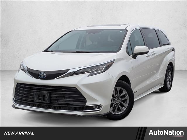 2021 Toyota Sienna XLE 7-Passenger FWD
