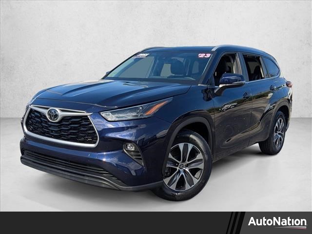 2023 Toyota Highlander XLE FWD