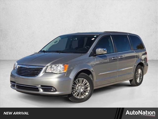 2016 Chrysler Town & Country Touring-L FWD