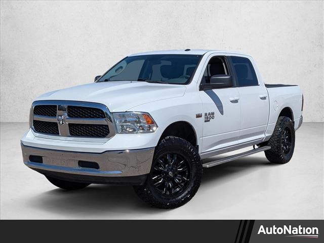 Bright White Clearcoat 2019 RAM 1500 Classic SLT Crew Cab 4WD Pickup Truck Four-Wheel Drive 8-Speed Automatic