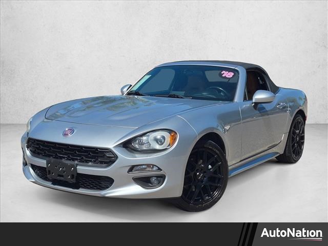 Chiaro Silver Metallic 2018 FIAT 124 Spider Lusso Convertible Rear-Wheel Drive 6-Speed Manual