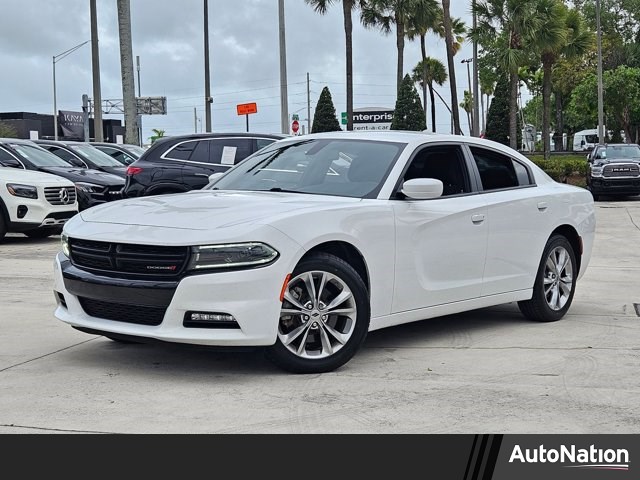 White Knuckle Clearcoat 2022 Dodge Charger SXT AWD Sedan All-Wheel Drive 8-Speed Automatic