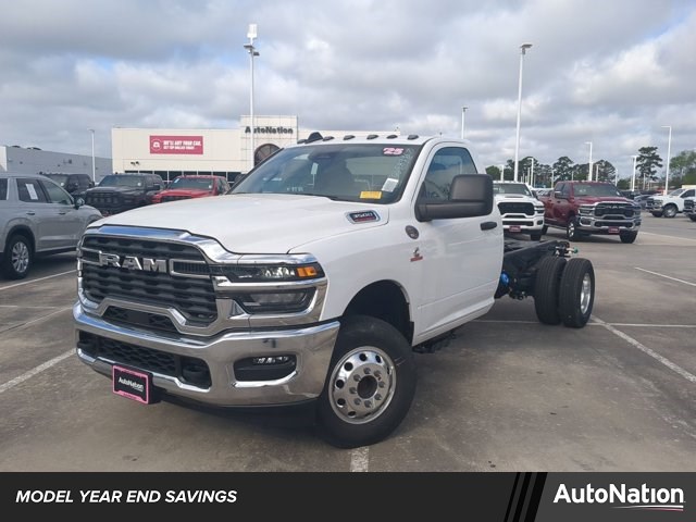 2025 RAM 3500 Chassis Tradesman Regular Cab LB DRW RWD