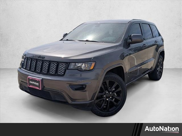 Gray (Granite Crystal Metallic Clearcoat) 2020 Jeep Grand Cherokee Altitude RWD SUV / Crossover 4X2 8-Speed Automatic