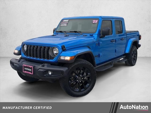 2025 Jeep Gladiator NightHawk Crew Cab 4WD