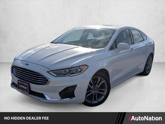 White Platinum Metallic Tri-Coat 2019 Ford Fusion Sedan Front-Wheel Drive 6-Speed Automatic