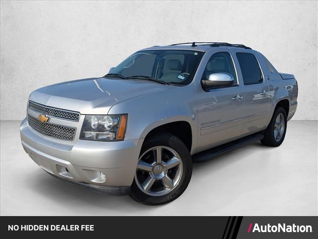 2013 Chevrolet Avalanche LTZ Black Diamond Edition RWD