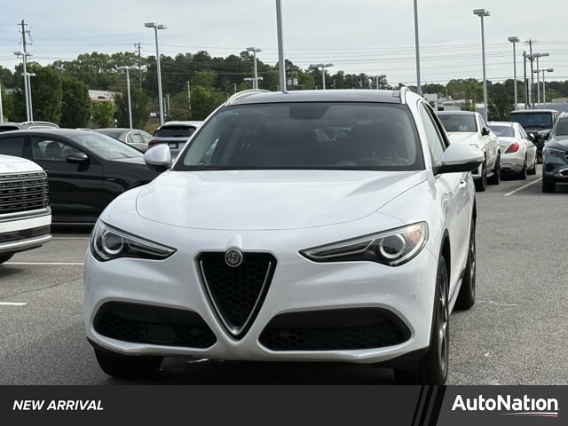 Alfa White 2018 Alfa Romeo Stelvio Ti AWD SUV / Crossover All-Wheel Drive 8-Speed Automatic