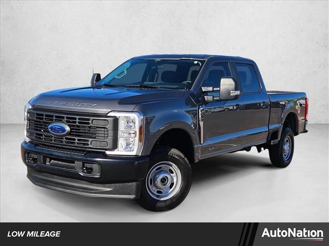 2025 Ford F-250 Super Duty XL Crew Cab 4WD