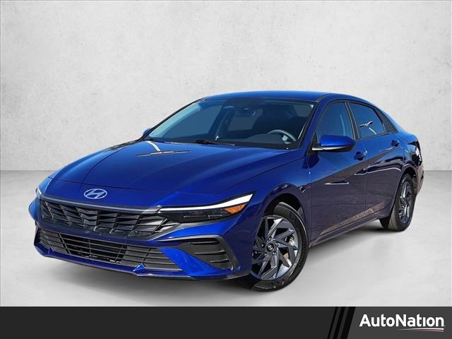 2024 Hyundai Elantra SEL FWD