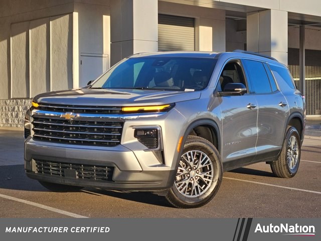 Sterling Gray Metallic 2024 Chevrolet Traverse LT FWD SUV / Crossover Front-Wheel Drive 8-Speed Automatic