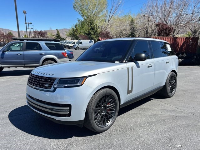 Flux Silver Sv Bespoke Ultra Metallic Gloss 2023 Land Rover Range Rover P530 SE AWD SUV / Crossover All-Wheel Drive Automatic