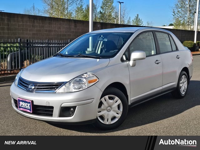 2010 Nissan Versa 1.8 S