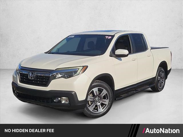 Platinum White Pearl 2019 Honda Ridgeline Pickup Truck All-Wheel Drive 6-Speed Automatic