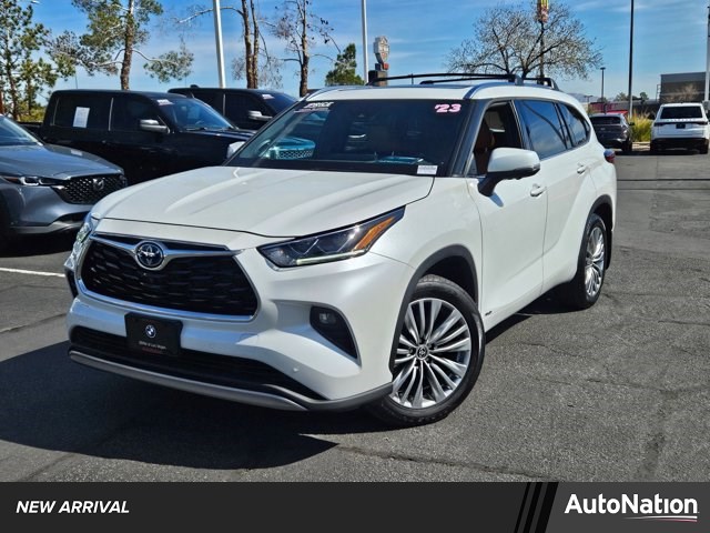 2023 Toyota Highlander Hybrid Platinum AWD