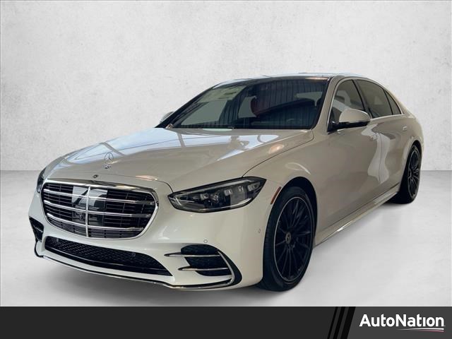 Manufaktur Moonlight White Metallic 2026 Mercedes-Benz S-Class S 580 4MATIC Sedan All-Wheel Drive Automatic