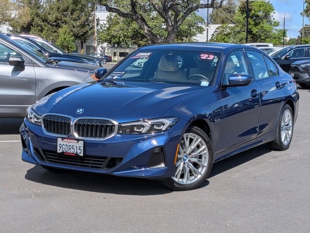 2023 BMW 3 Series 330e Hybrid Plug-in RWD