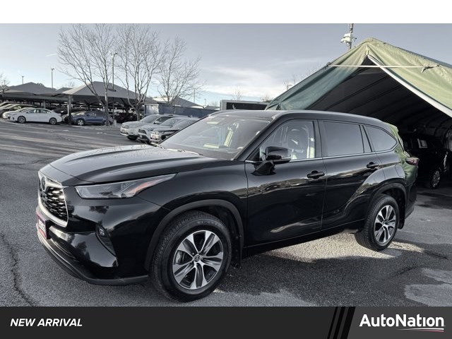 2024 Toyota Highlander XLE AWD