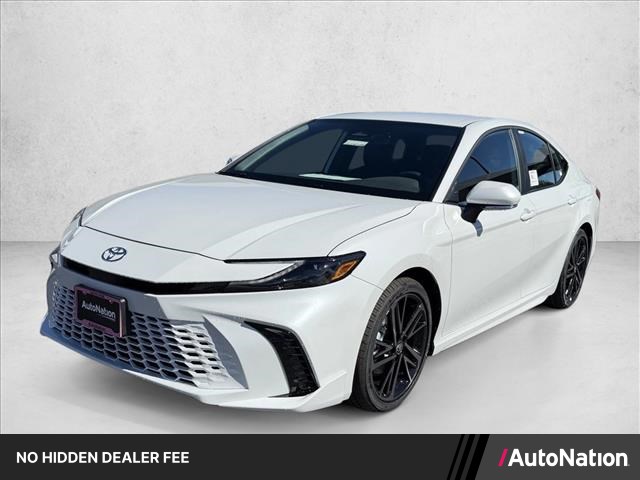 White (Wind Chill Pearl) 2026 Toyota Camry Sedan Front-Wheel Drive Automatic