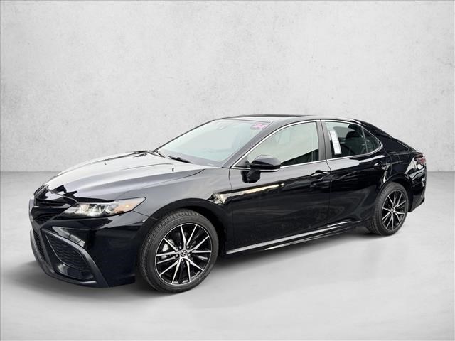 2024 Toyota Camry SE FWD