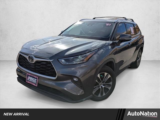 2021 Toyota Highlander XLE FWD
