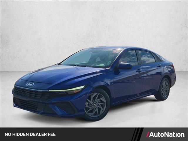 2024 Hyundai Elantra SEL FWD