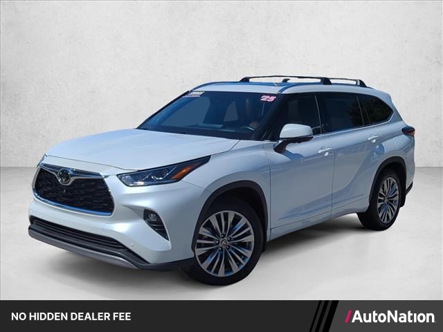 White (Wind Chill Pearl) 2025 Toyota Highlander SUV / Crossover All-Wheel Drive Automatic