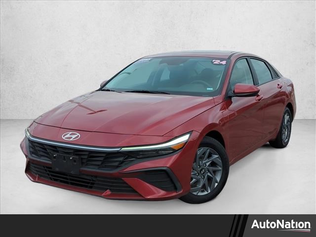2024 Hyundai Elantra SEL FWD
