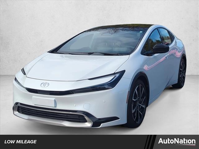 Wind Chill 2025 Toyota Prius Plug-In Hybrid XSE Premium FWD Hatchback Front-Wheel Drive Automatic