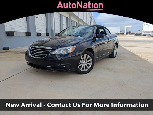 2011 Chrysler 200 Touring Convertible FWD