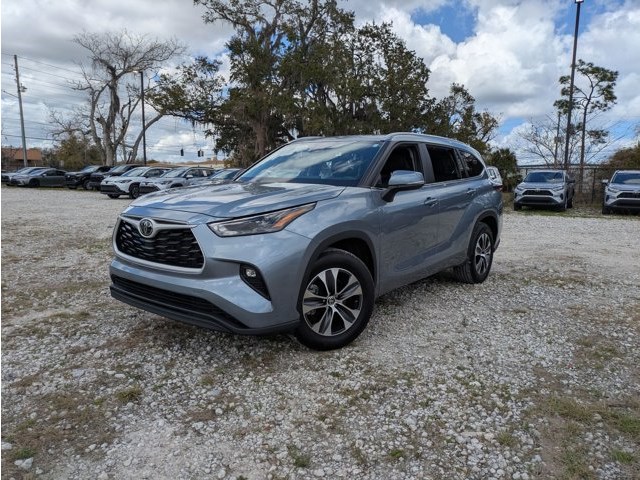 2024 Toyota Highlander XLE FWD