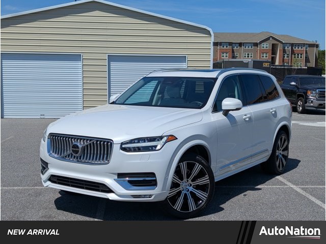 Crystal White Metallic 2024 Volvo XC90 B5 Plus Bright Theme AWD SUV / Crossover All-Wheel Drive Automatic