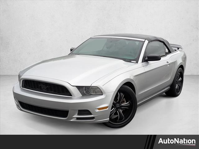 Ingot Silver Metallic 2014 Ford Mustang V6 Convertible RWD Convertible Rear-Wheel Drive 6-Speed Automatic