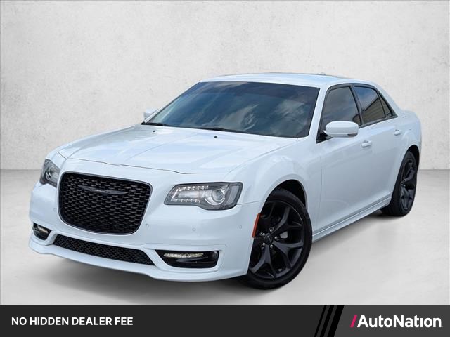 Bright White Clearcoat 2022 Chrysler 300 Touring L RWD Sedan Rear-Wheel Drive 8-Speed Automatic