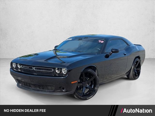 2019 Dodge Challenger SXT RWD