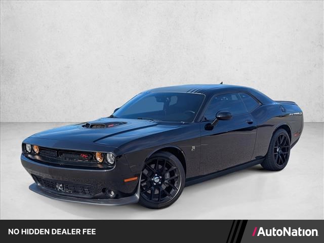 Pitch Black Clearcoat 2016 Dodge Challenger Coupe Rear-Wheel Drive 8-Speed Automatic