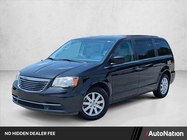 2016 Chrysler Town & Country LX FWD
