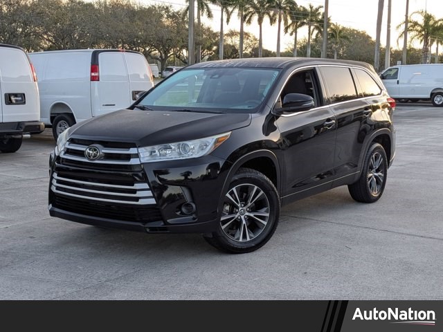 2019 Toyota Highlander LE FWD