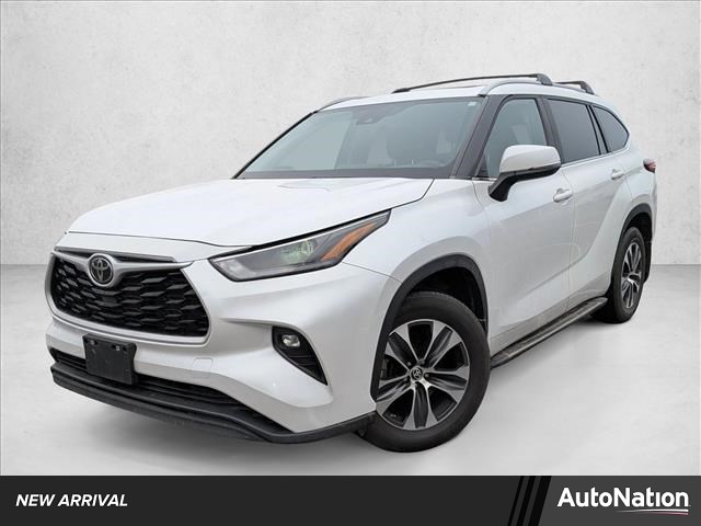 2023 Toyota Highlander XLE AWD