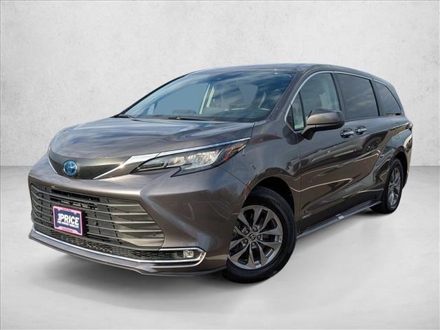 2021 Toyota Sienna XLE 7-Passenger AWD