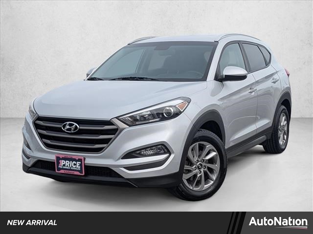 2016 Hyundai Tucson 2.0L SE AWD with Beige Seats