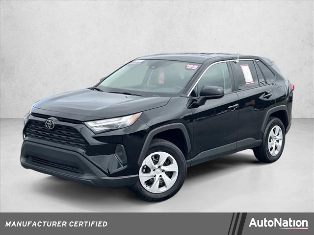 2025 Toyota RAV4 LE FWD