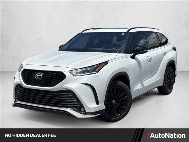  2023 Toyota Highlander XSE FWD   