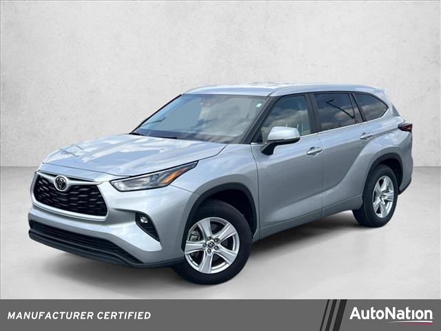 Celestial Silver Metallic 2025 Toyota Highlander LE FWD SUV / Crossover Front-Wheel Drive Automatic