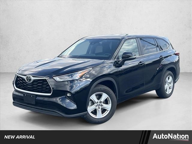 2025 Toyota Highlander LE FWD