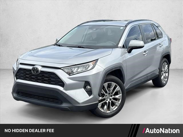 Silver Sky Metallic 2020 Toyota RAV4 SUV / Crossover Front-Wheel Drive Automatic