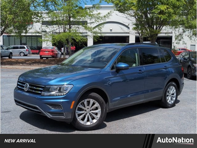 Blue 2019 Volkswagen Tiguan S FWD SUV / Crossover Front-Wheel Drive 8-Speed Automatic