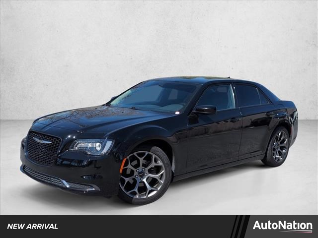 2018 Chrysler 300 Touring RWD