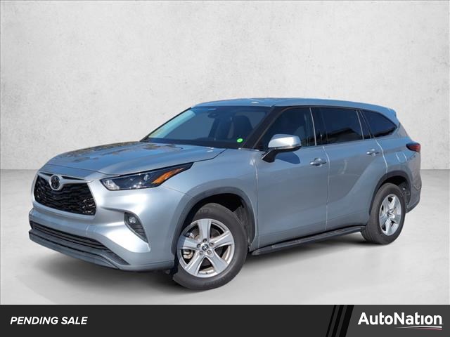 2022 Toyota Highlander LE FWD