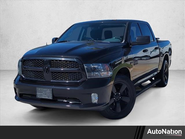 Brilliant Black Crystal Pearlcoat 2018 RAM 1500 Express Crew Cab RWD Pickup Truck 4X2 8-Speed Automatic